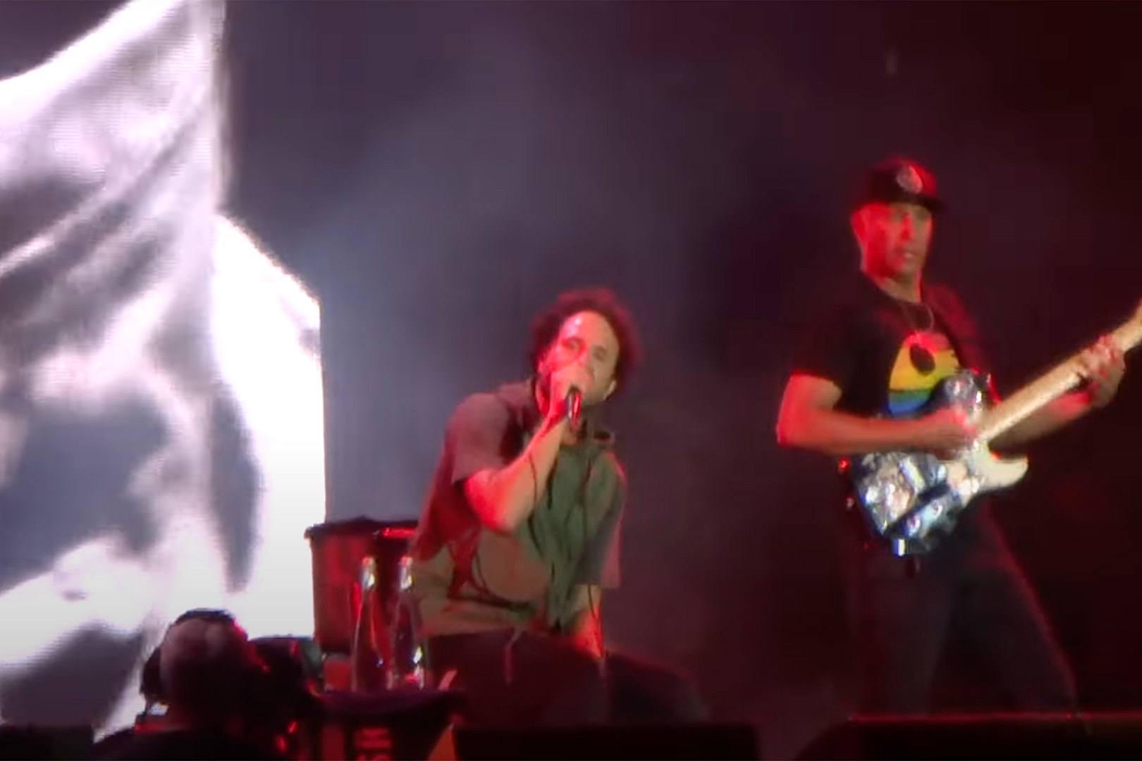 Watch Rage Against the Machine’s de la Rocha Play While Seated