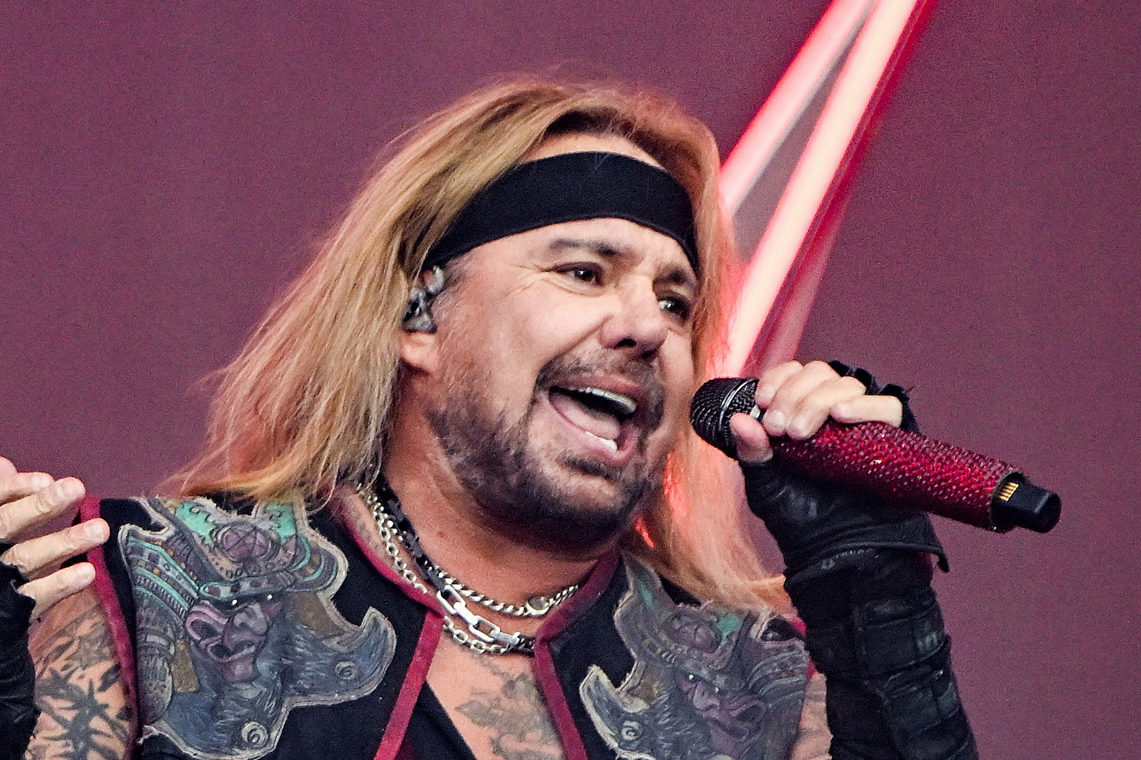 Motley Crue Announce 2025 Las Vegas Residency ‘Tell-All’ Shows